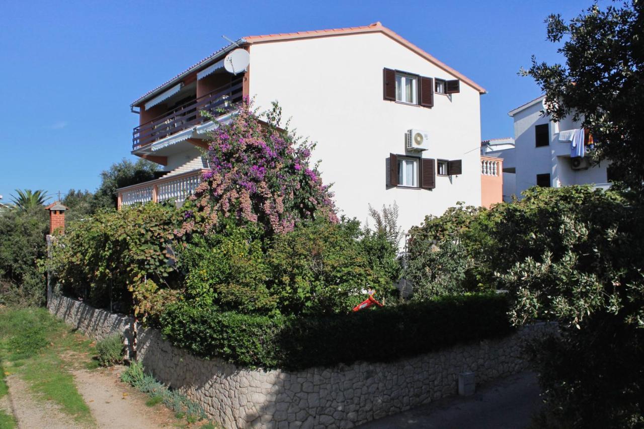Family Friendly Seaside Apartments Kozino, Zadar - 5749 Petrcane Exteriör bild