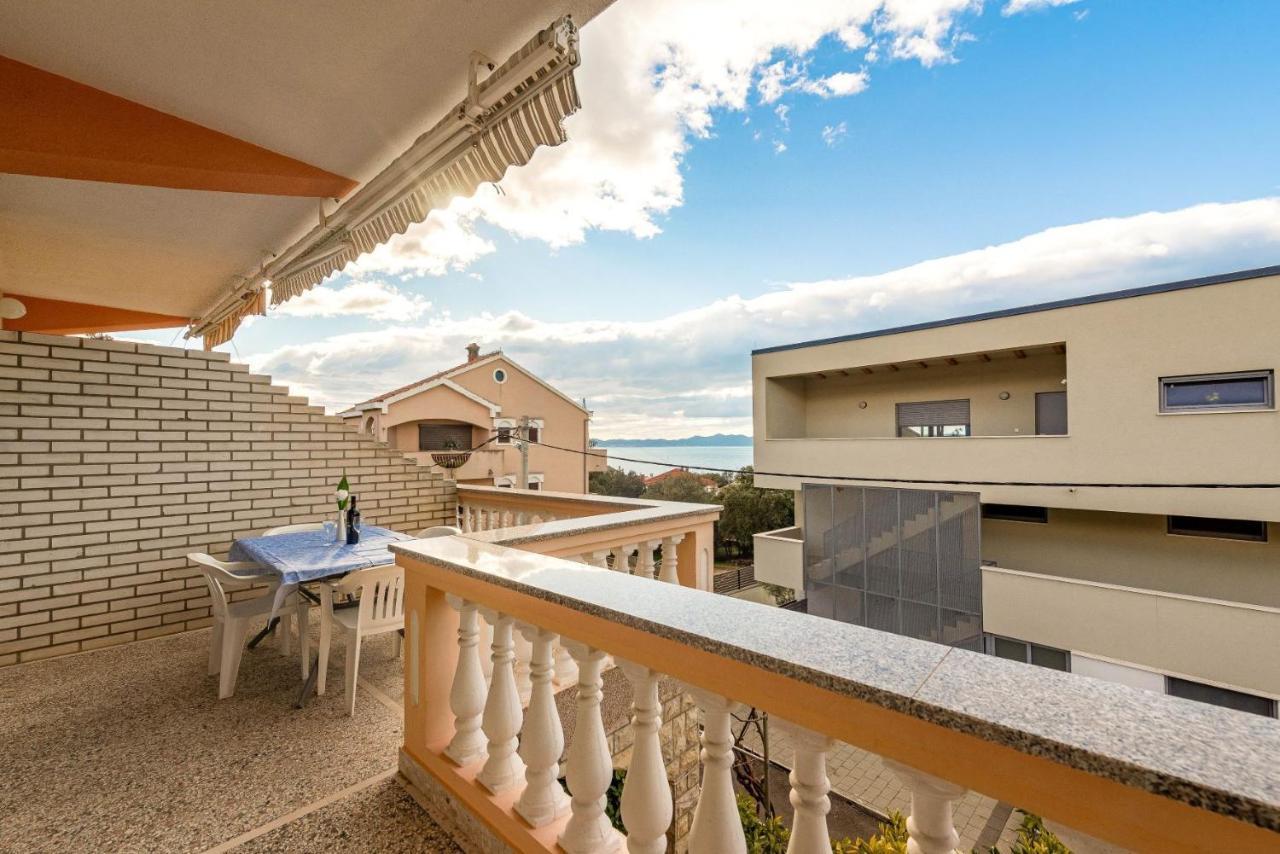 Family Friendly Seaside Apartments Kozino, Zadar - 5749 Petrcane Exteriör bild